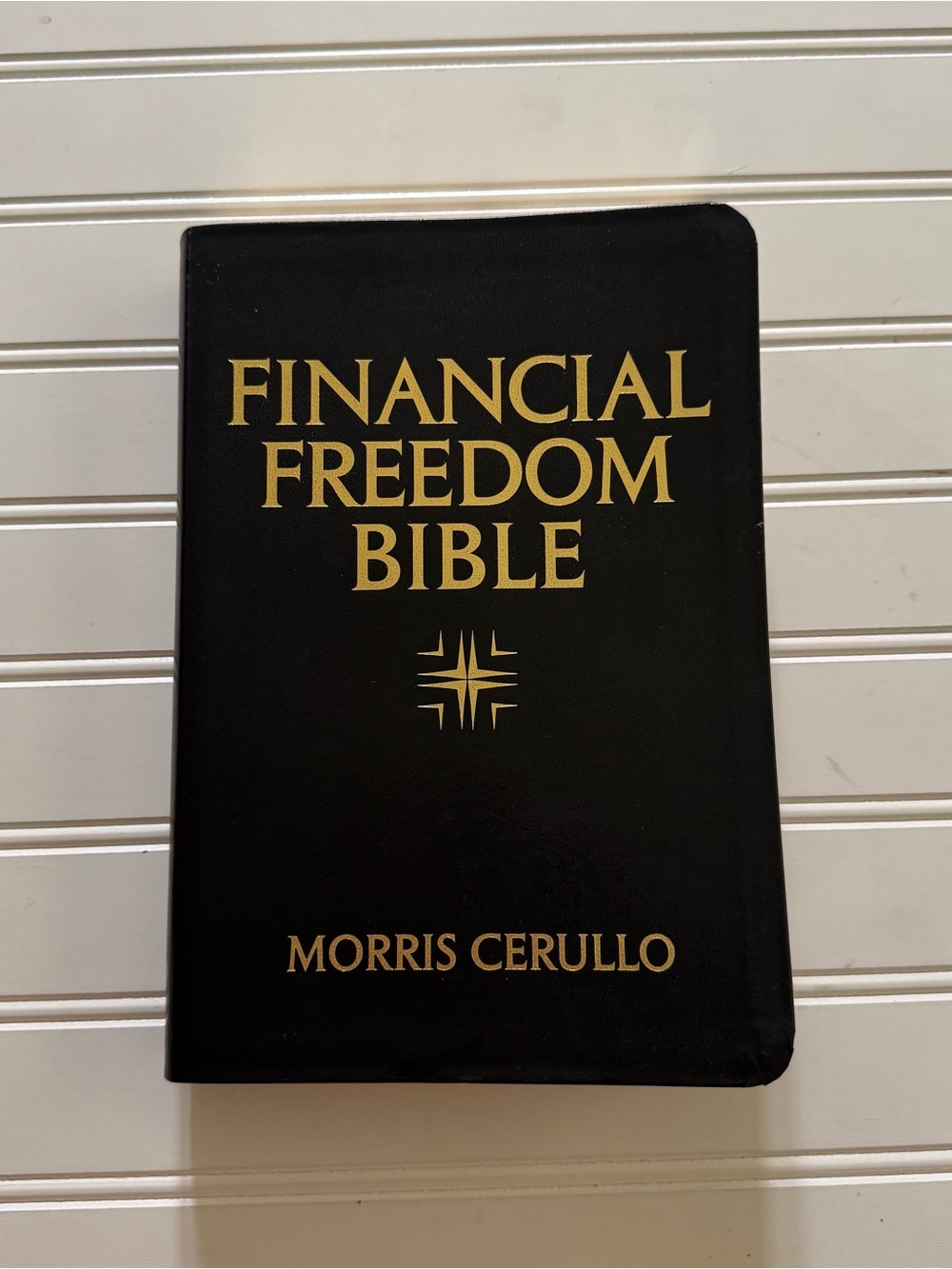 Financial Freedom Bible KJV  Morris Cerullo 2012 (SEE PICS)